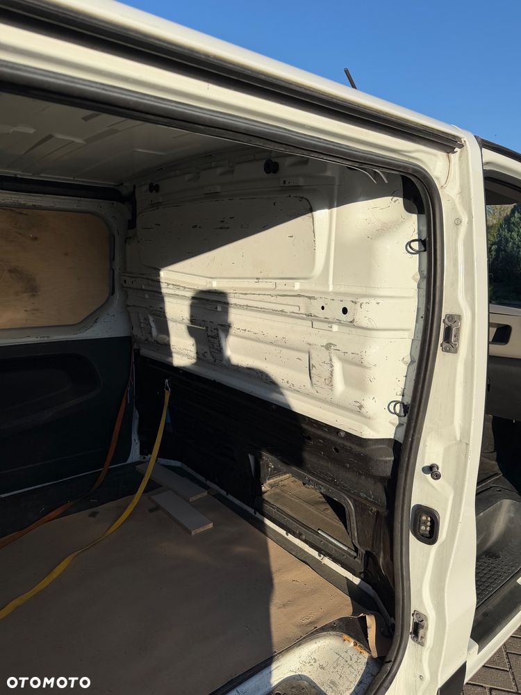 Renault Trafic - 17
