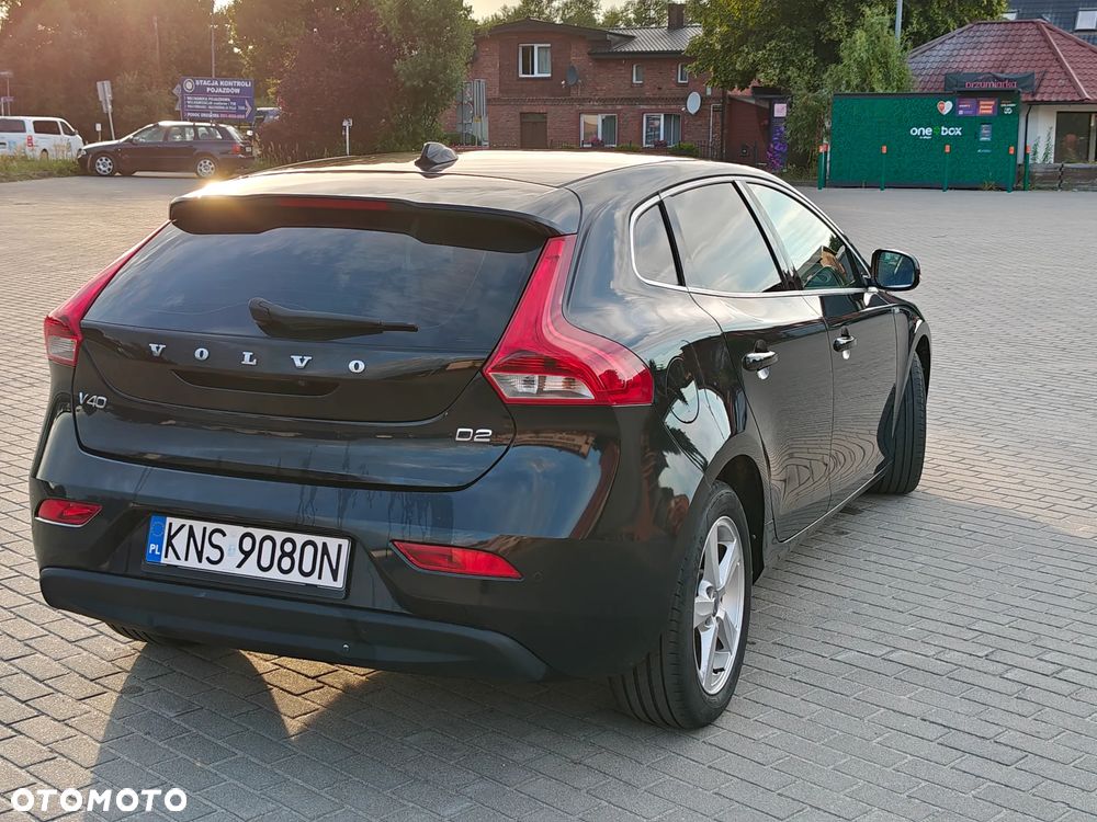 Volvo V40 D2 Momentum - 9