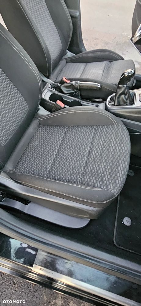 Opel Astra 1.6 CDTI Enjoy - 11