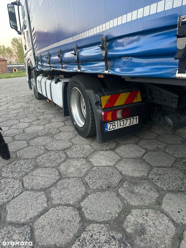 Mercedes-Benz Actros - 6
