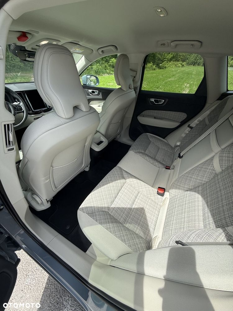 Volvo XC 60 B4 B Core - 9