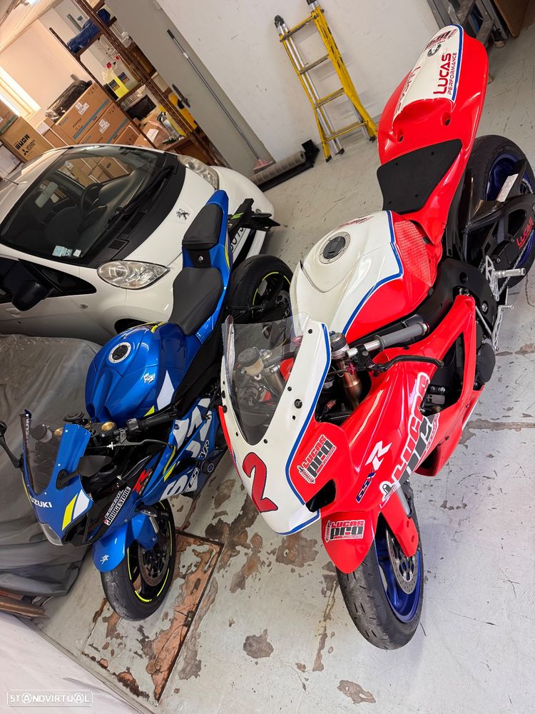 Suzuki GSX-R - 4