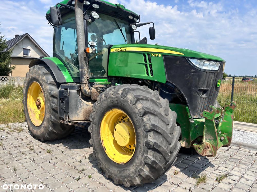 John Deere 7230R - 1