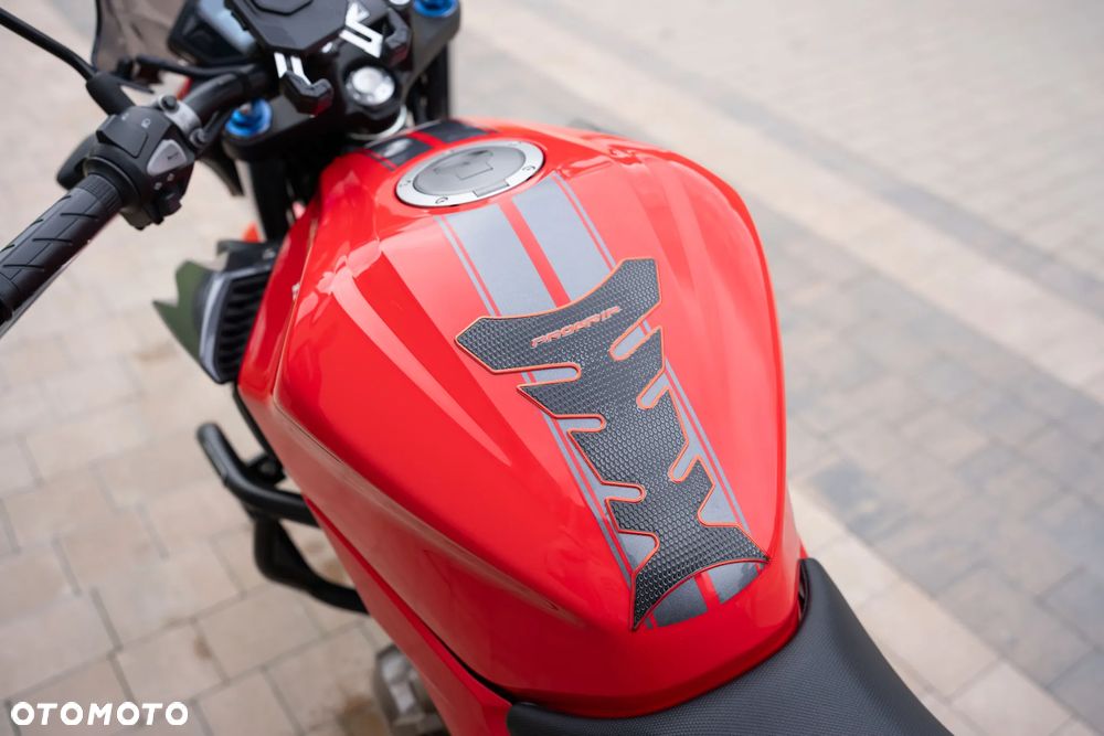 Honda CB - 16