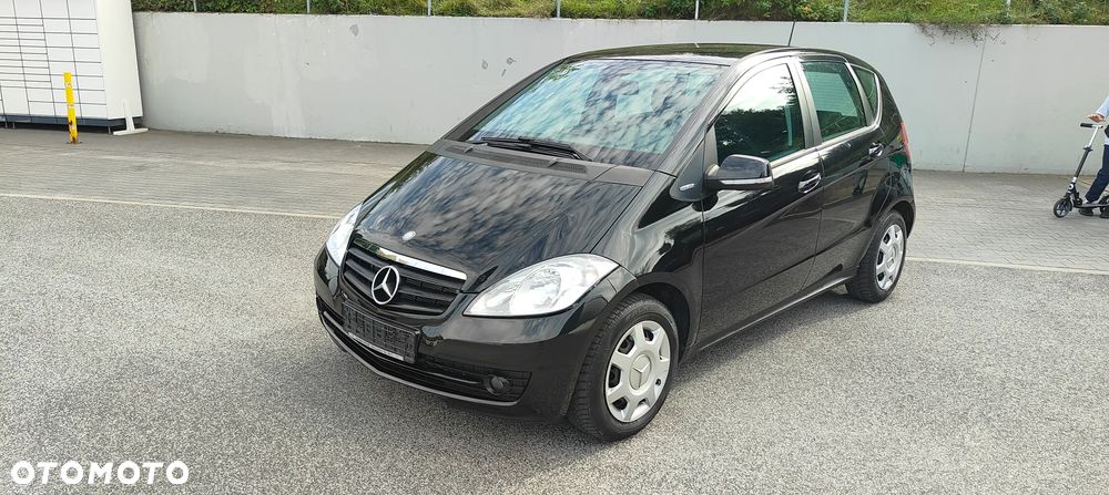 Mercedes-Benz Klasa A 160 BlueEFFICIENCY Elegance - 18