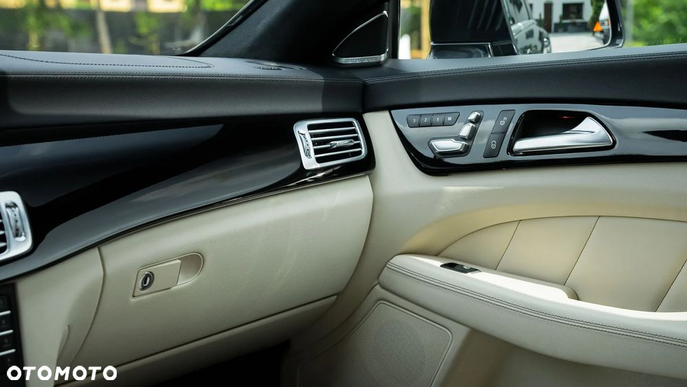 Mercedes-Benz CLS - 20