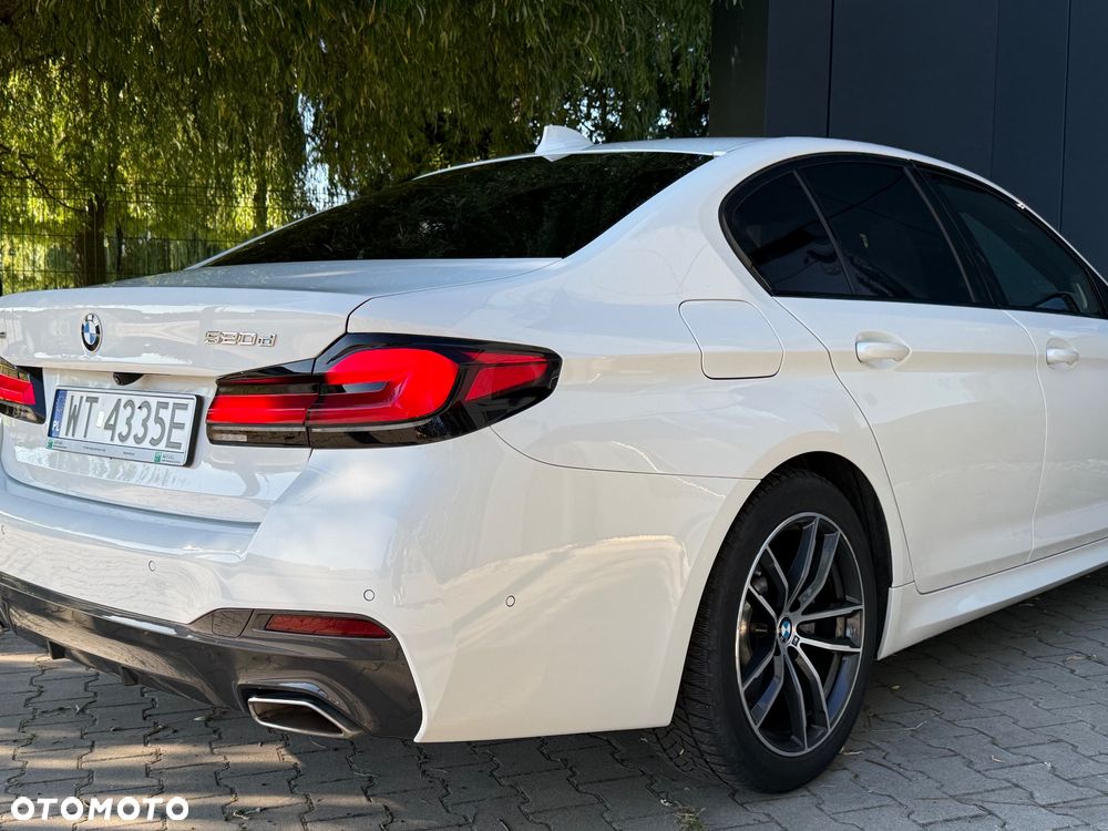 BMW Seria 5 520d xDrive MHEV M Sport sport - 11