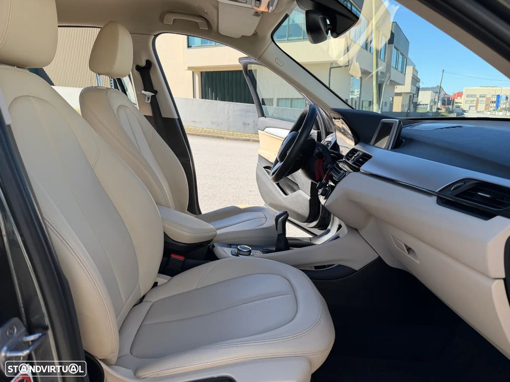 BMW X1 16 d sDrive Line Sport - 7