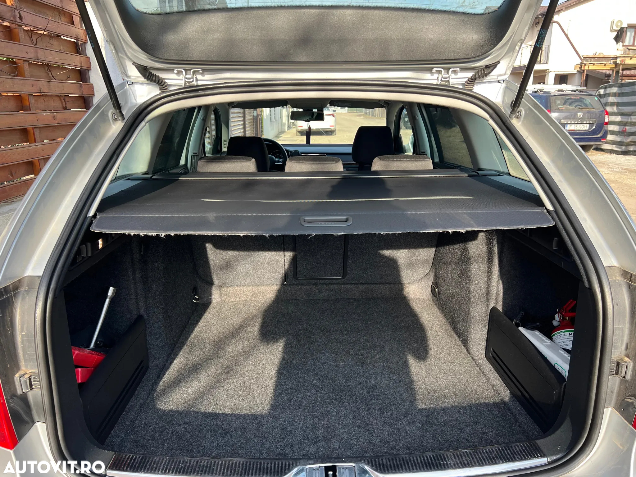 Skoda Superb Combi 2.0 TDI 4X4 Elegance - 11