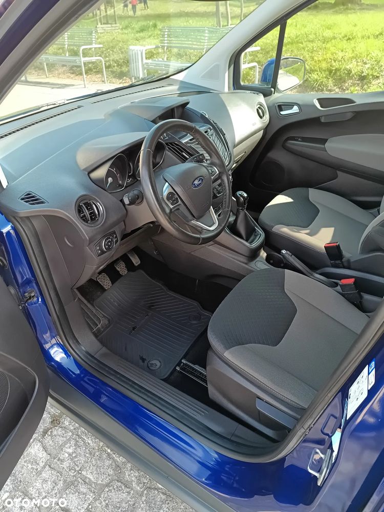Ford Tourneo Courier 1.0 EcoBoost Titanium - 4