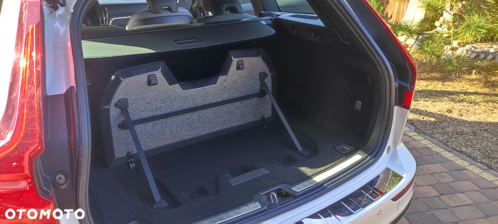 Volvo V60 Cross Country - 13