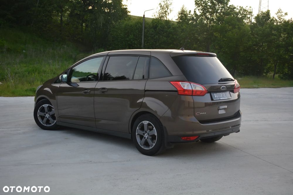 Ford Grand C-MAX - 3