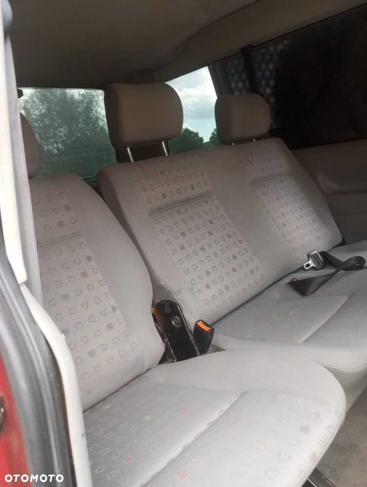 Volkswagen Caravelle GL - 10