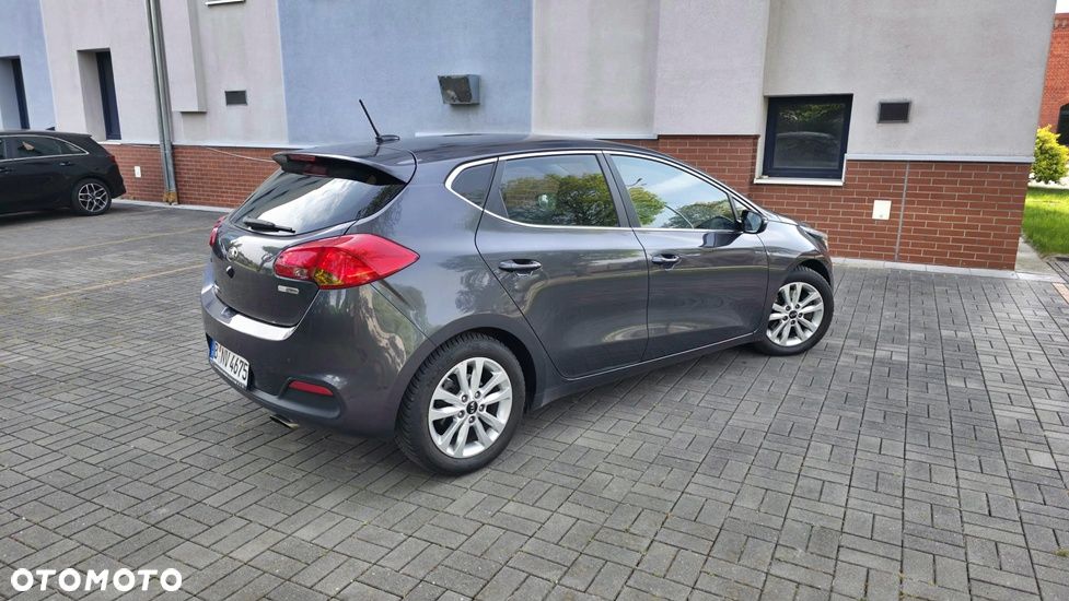Kia Ceed 1.6 CRDi 136 ISG Spirit - 7