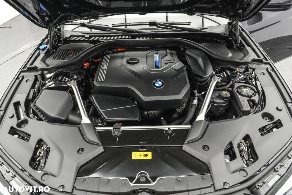 BMW Seria 5 520e AT PHEV - 30