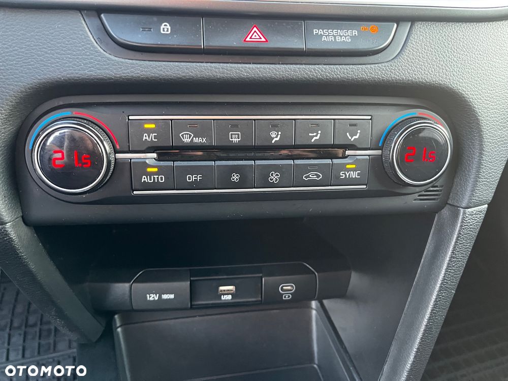 Kia Ceed 1.5 T-GDI M - 19