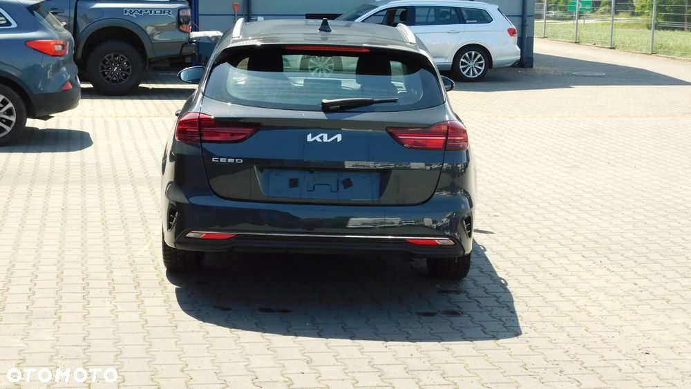 Kia Ceed 1.6 CRDi SCR L Business Line DCT - 35