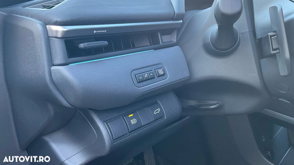 Toyota C-HR 72 kWh Dynamic Long Range - 33