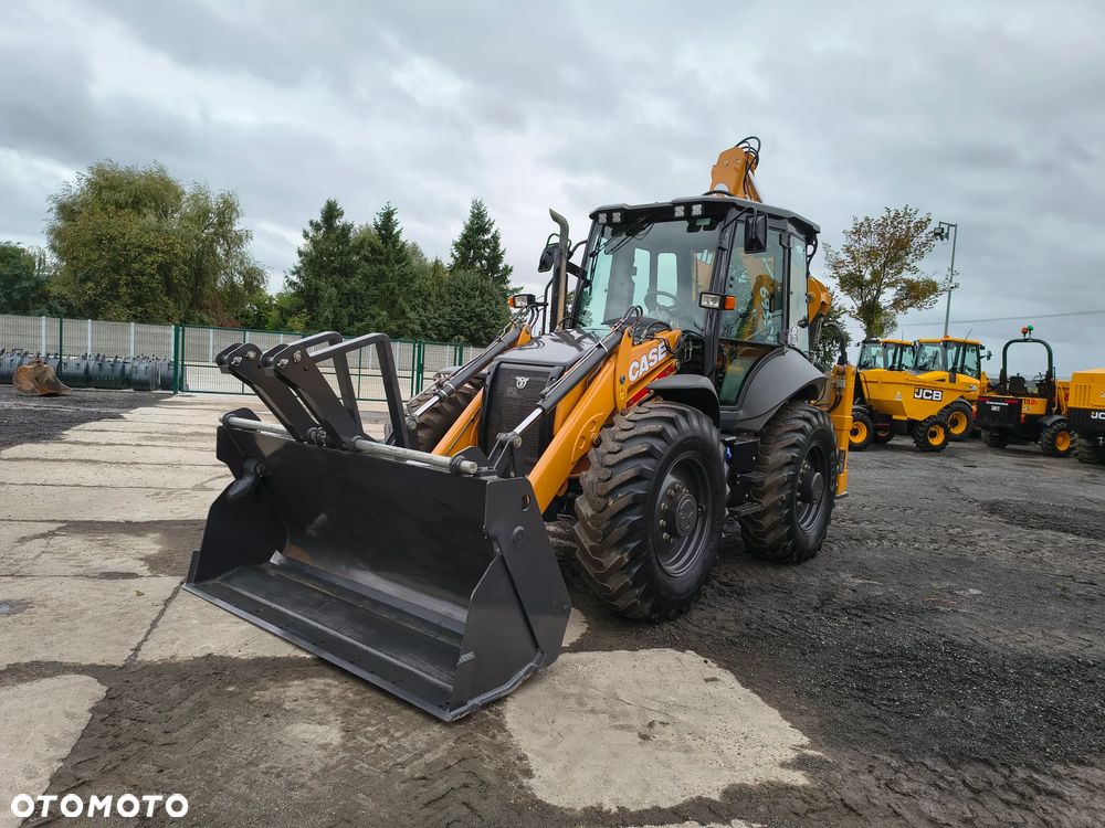 Case 695 SV 2023R - 4