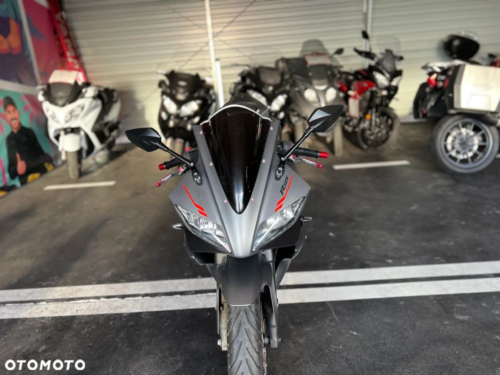 Yamaha YZF - 23