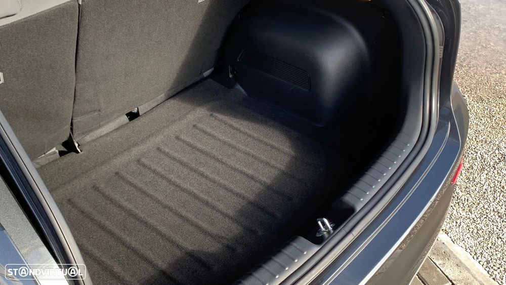 Kia Niro EV 64kWh Drive - 28