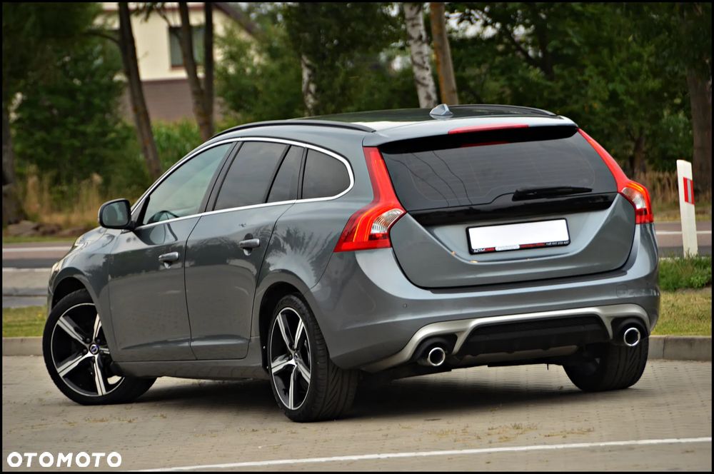 Volvo V60 D2 Drive-E R-Design Momentum - 19