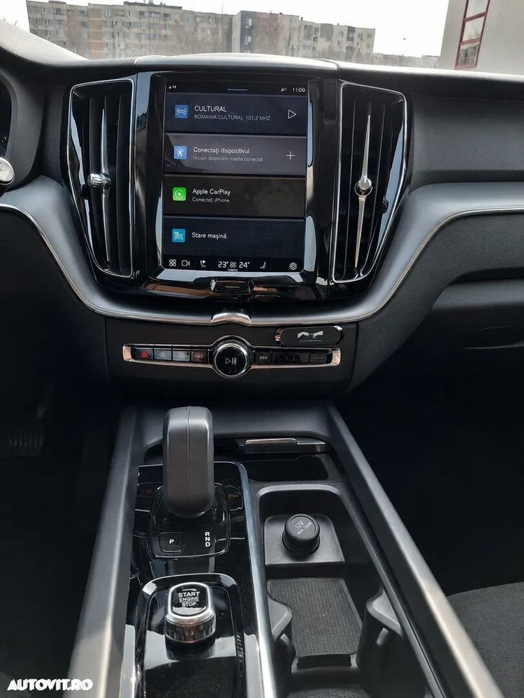 VOLVO XC60 2021 — imagine 48