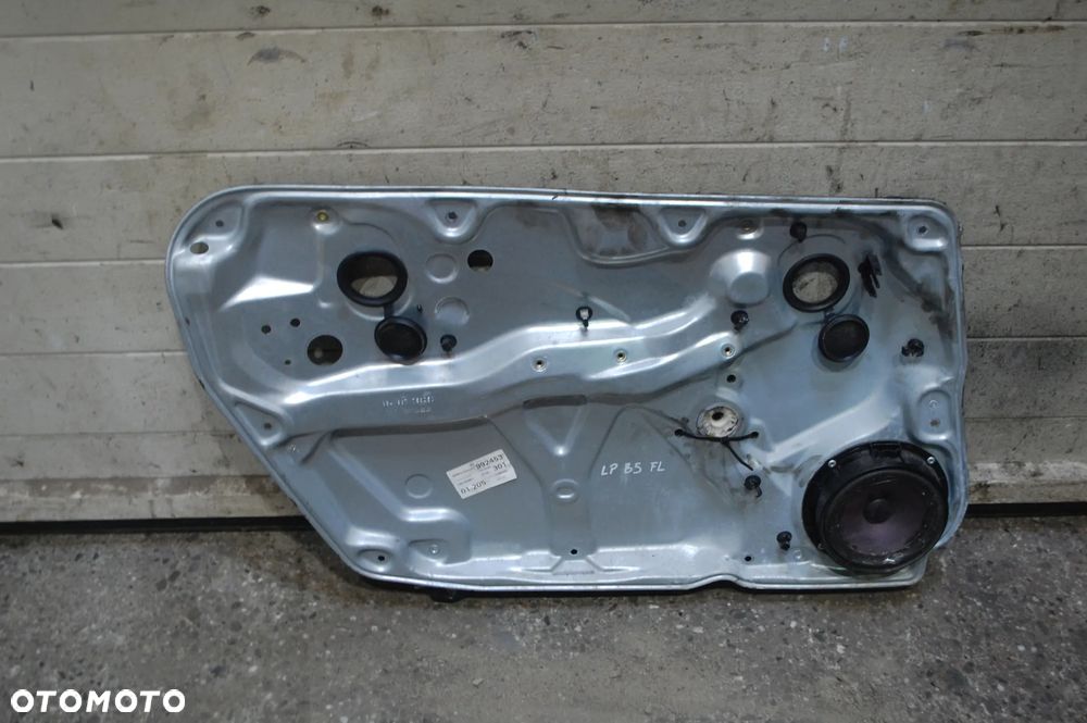 MECHANIZM PODNOŚNIK SZYBY LEWY PRZÓD PRZEDNI VW PASSAT B5 - 4