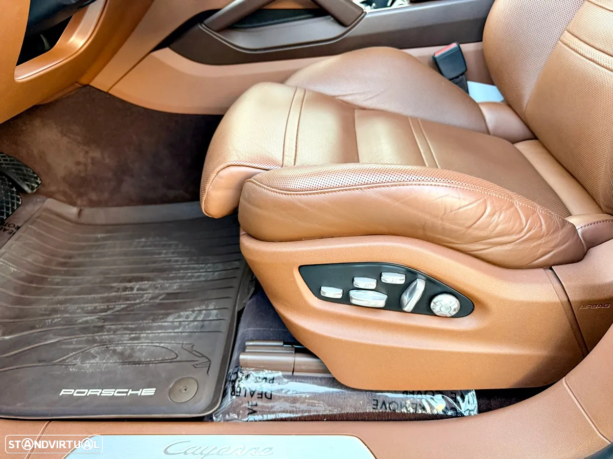 Porsche Cayenne E-Hybrid - 24