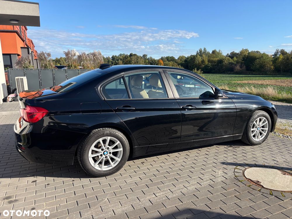 BMW Seria 3 318i - 8