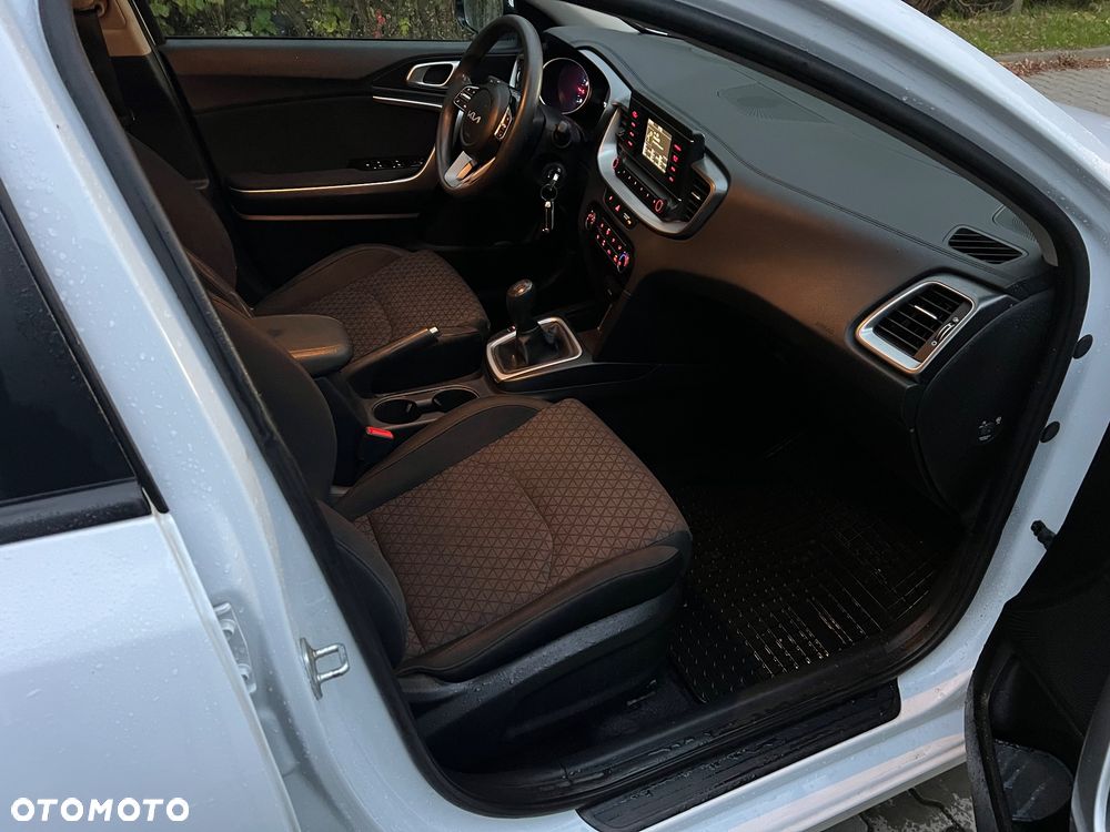 Kia Ceed - 20