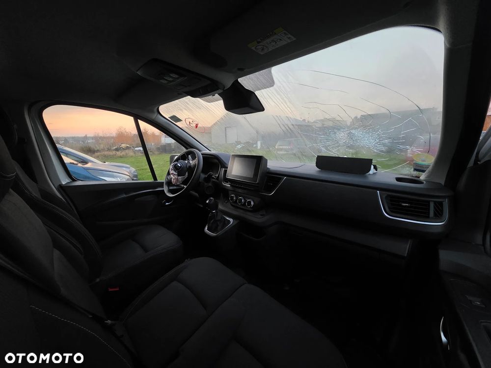 Renault Trafic - 11