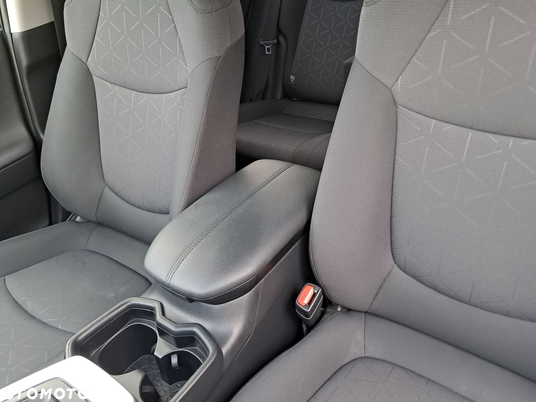 Toyota RAV4 2.5 Hybrid Comfort 4x4 - 32