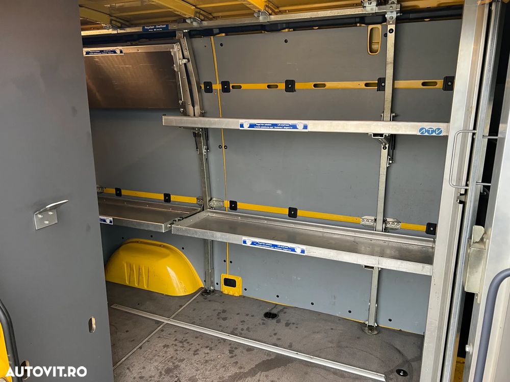 Mercedes-Benz Sprinter - 17