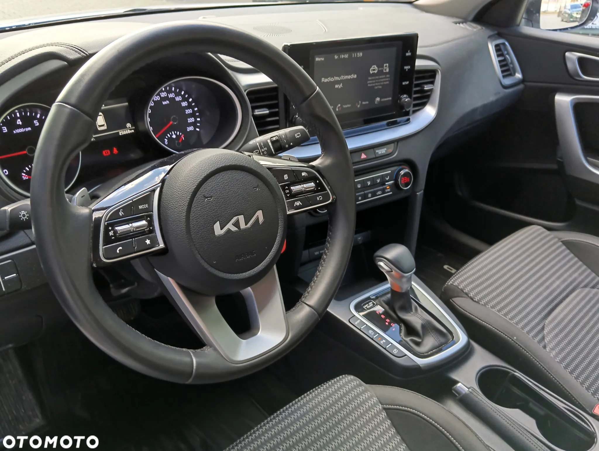 Kia Ceed 1.5 T-GDI M DCT - 10