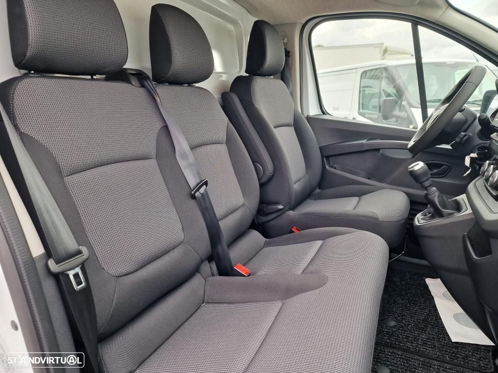 Renault Trafic L1H1 2.0 dci 120CV - 21