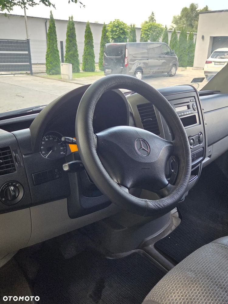 Mercedes-Benz Sprinter - 8