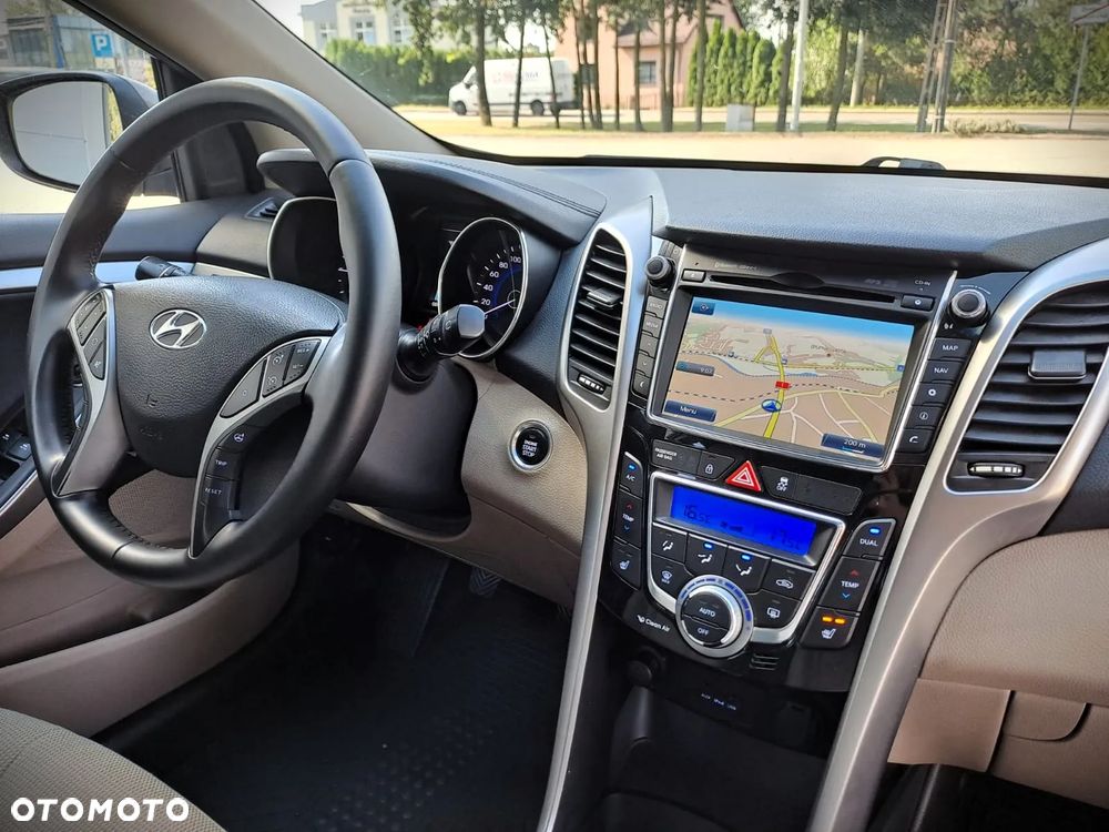 Hyundai i30 1.6 Style - 11