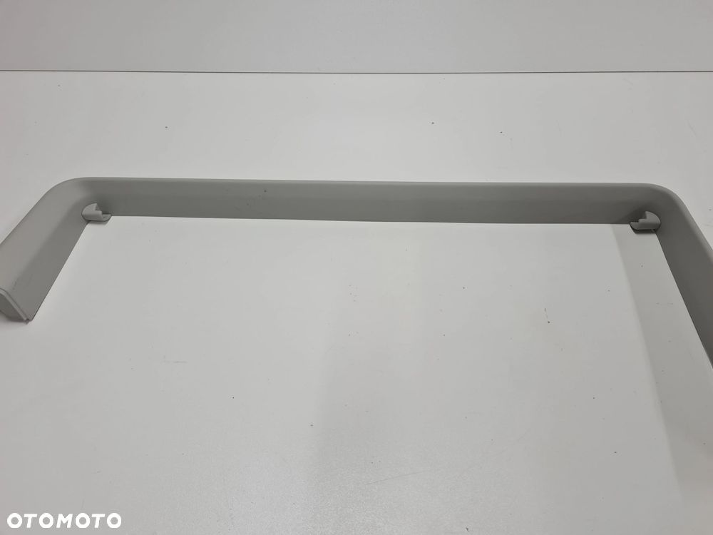 VW T5 MULTIVAN tapicerka listwa drzwi przesuwnych PRAWA - 2