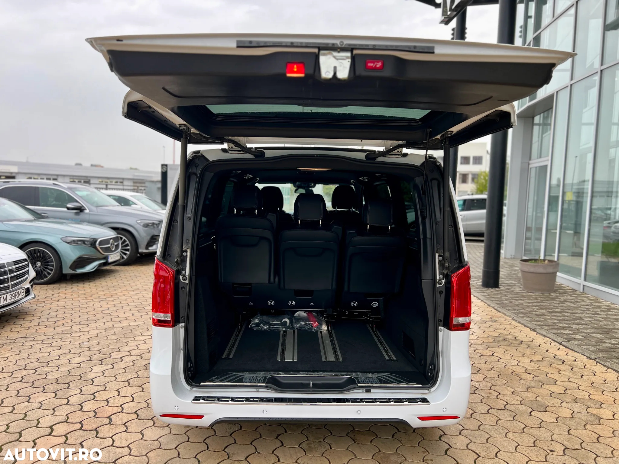 Mercedes-Benz EQV 300 Extra-Lung - 16