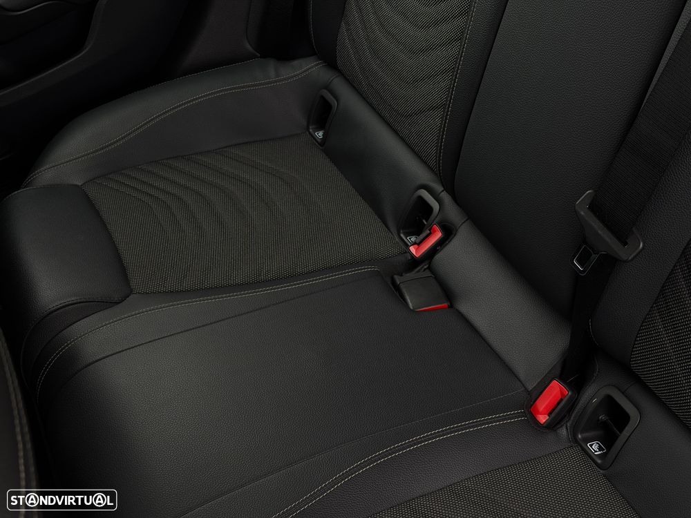 Mercedes-Benz A 200 - 35