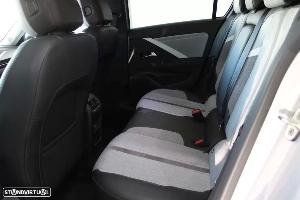 Opel Astra 1.2 T Elegance Aut. - 6