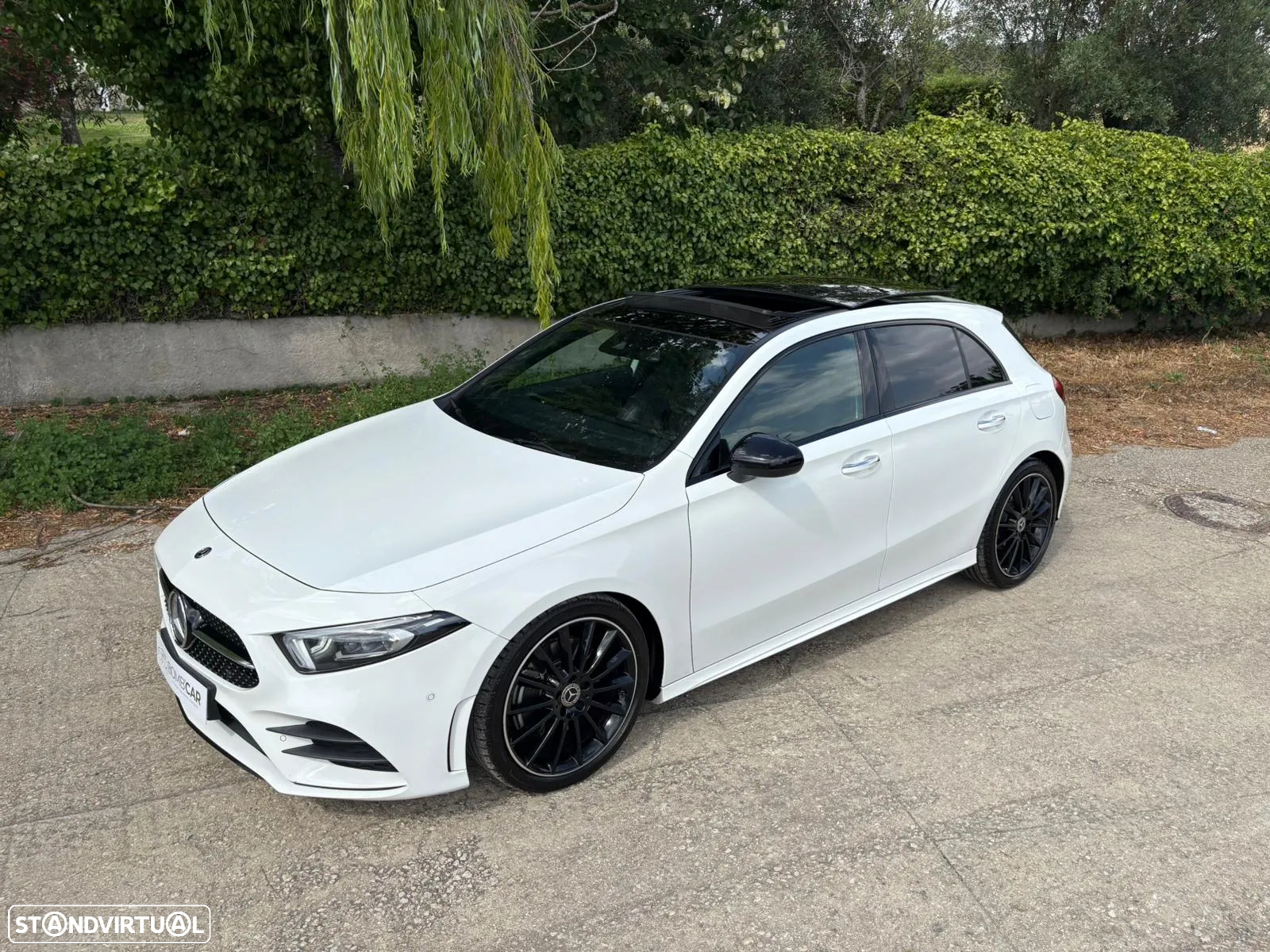 Mercedes-Benz A 220 d 8G-DCT AMG Line - 4