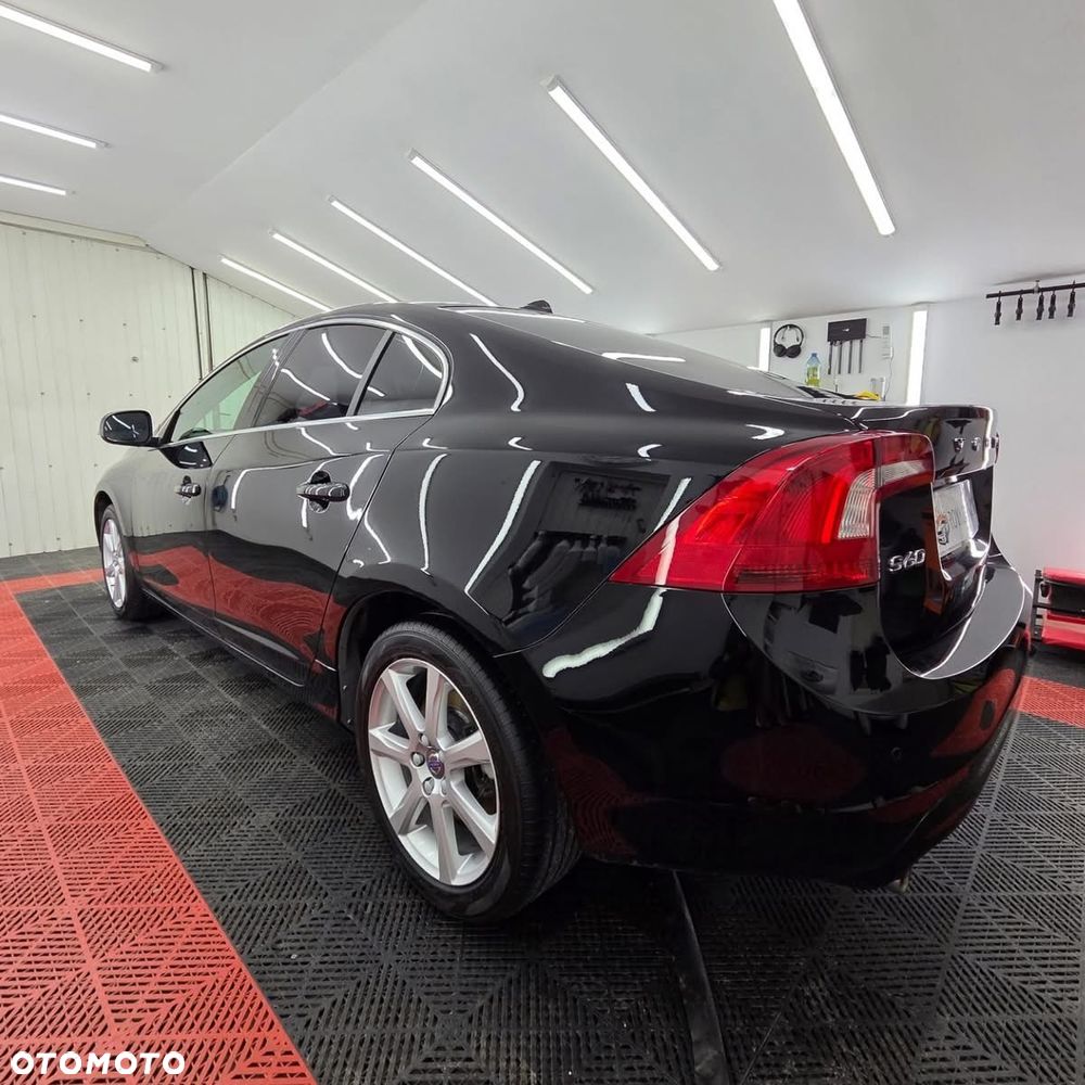 Volvo S60 D2 Drive-E Momentum - 11