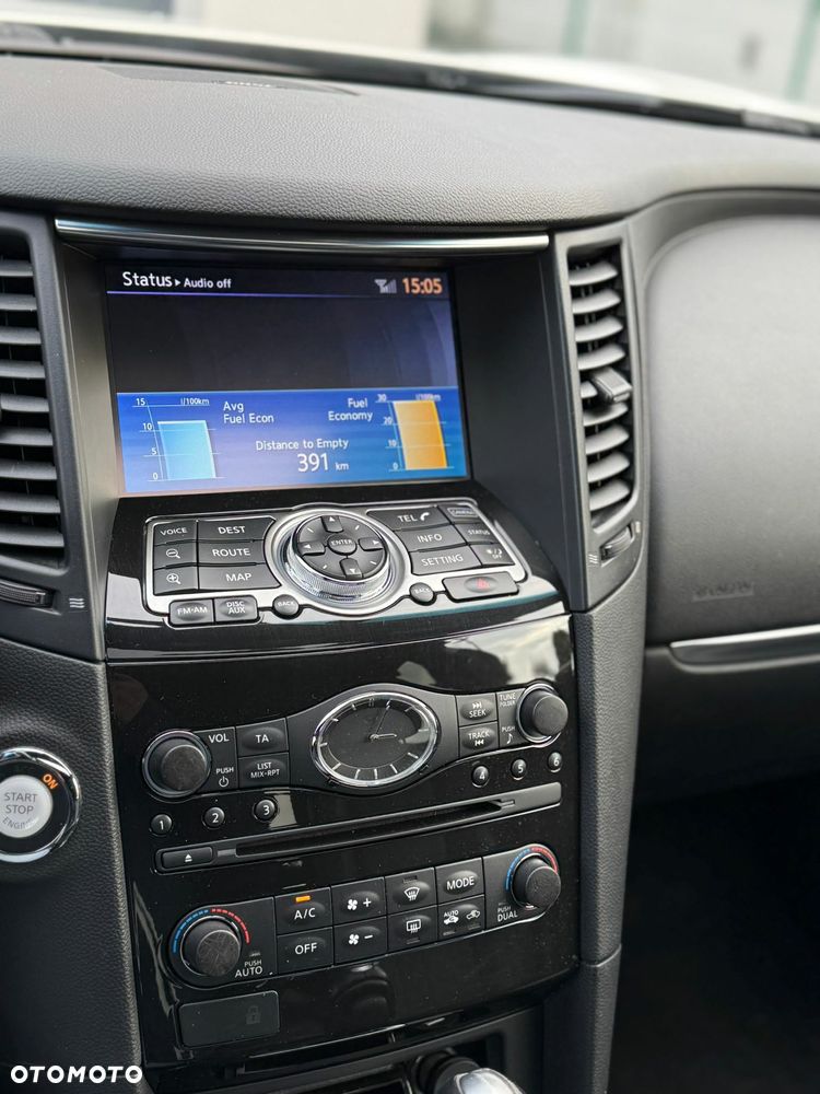 Infiniti QX70 3.0d AWD Ultimate - 24