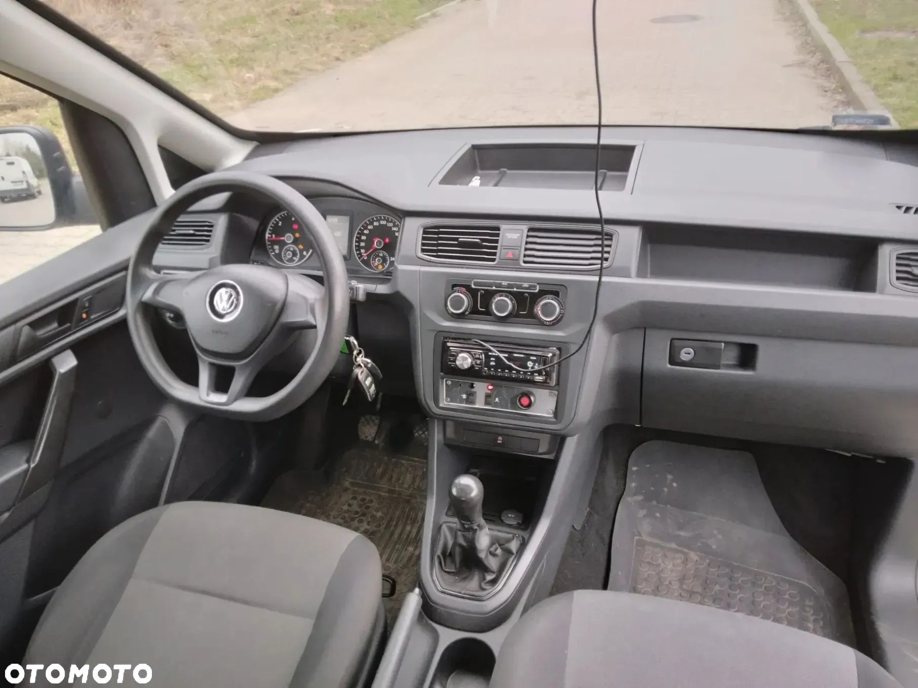 Volkswagen Caddy - 10