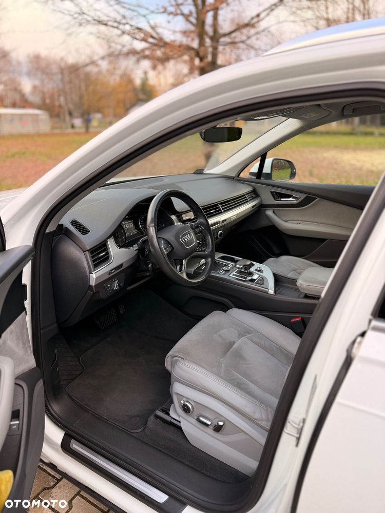 Audi Q7 - 11