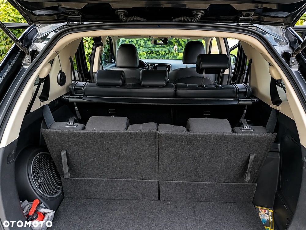 Mitsubishi Outlander 2.0 Intense + CVT - 19