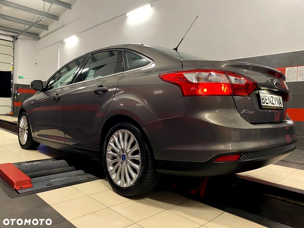 Ford Focus 1.6 Ti-VCT Titanium - 12