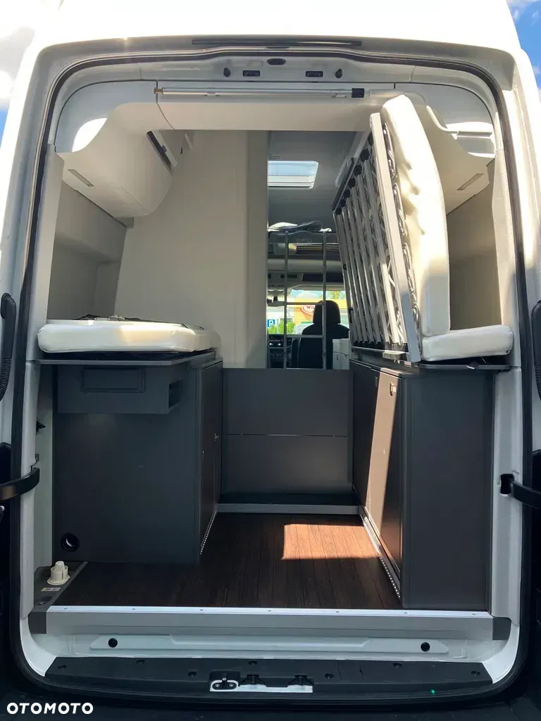 Volkswagen California - 24